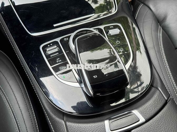 Mercedes Benz E Class 2017 E300 - 89000 km