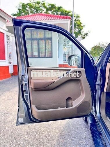 Nissan Navara 2015 2 cầu, xe đẹp , không lỗi!