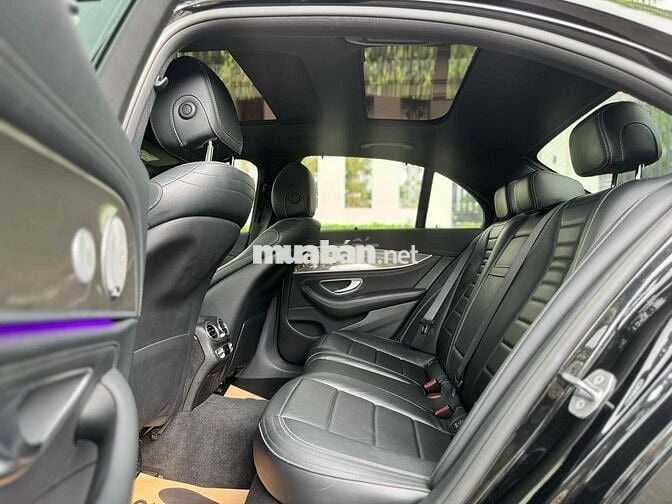 Mercedes Benz E Class 2017 E300 - 89000 km