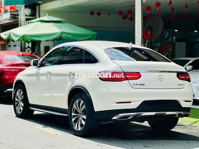 Mercedes Benz GLE400 4Matic  Moel 2016