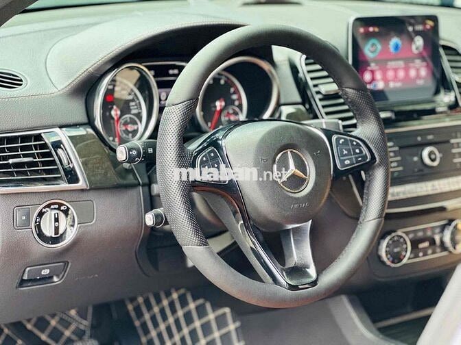 Mercedes Benz GLE400 4Matic  Moel 2016