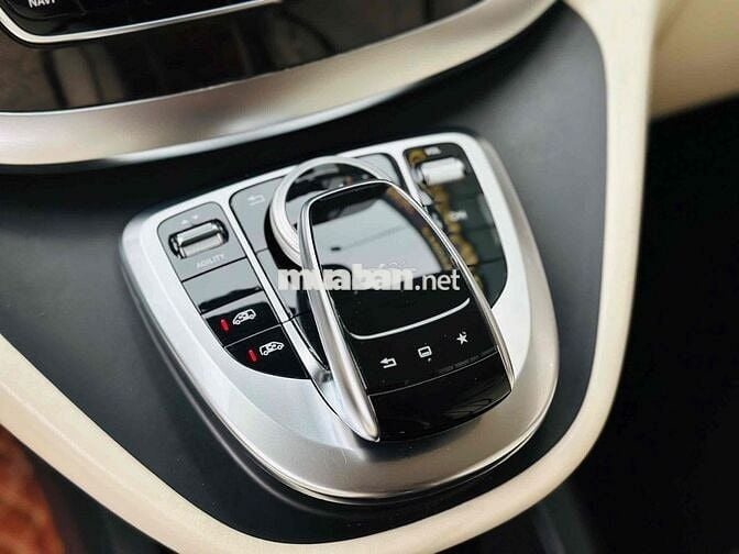 Mercedes Benz V220 avantgarde Up nội thất Maybach