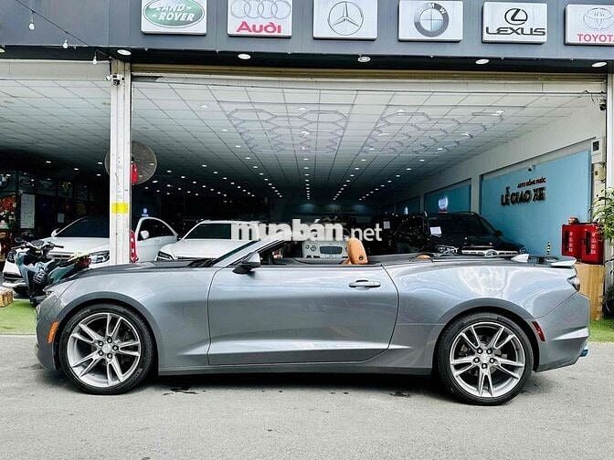 Chevrolet Camaro RS Convertible Model 2020