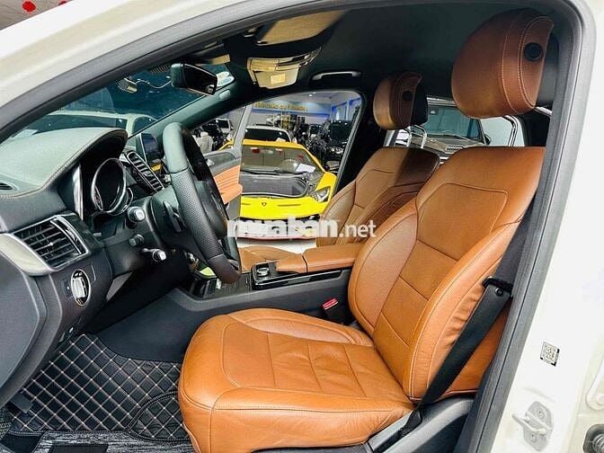 Mercedes Benz GLE400 4Matic  Moel 2016