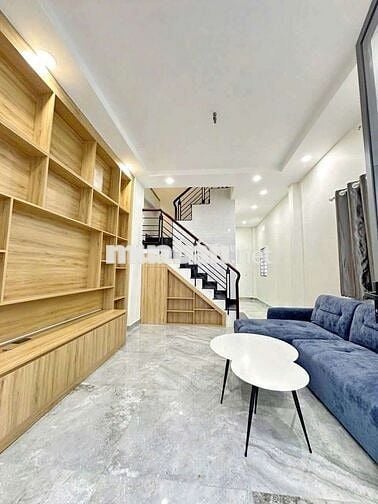 Nhà shr hoàn công Trần Xuân Soạn sân để xe ban công Tân Kiểng Quận 7