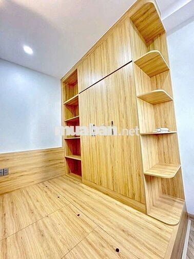 Nhà shr hoàn công Trần Xuân Soạn sân để xe ban công Tân Kiểng Quận 7