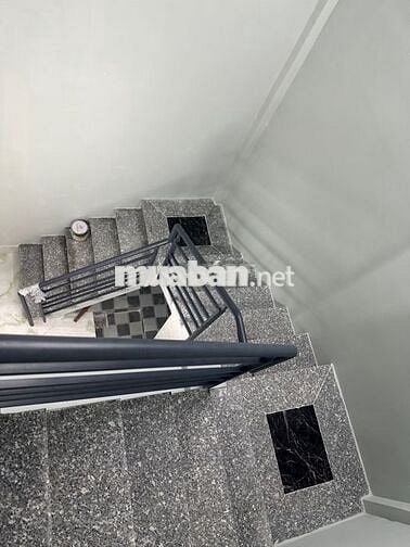 Bán nhà hẻm xe hơi cạnh đường Lê Văn Quới, 24m2, giá nhỉnh 2 tỷ