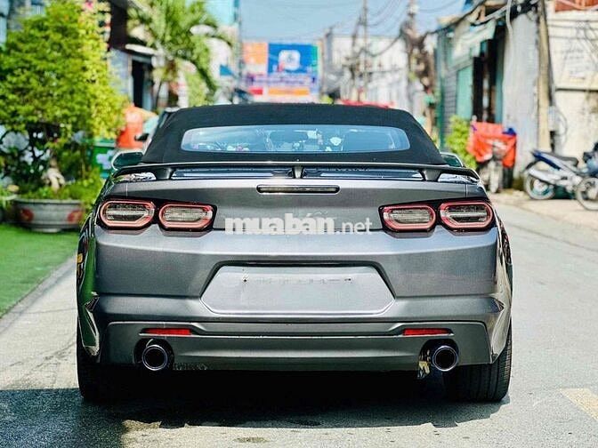 Chevrolet Camaro RS Convertible Model 2020
