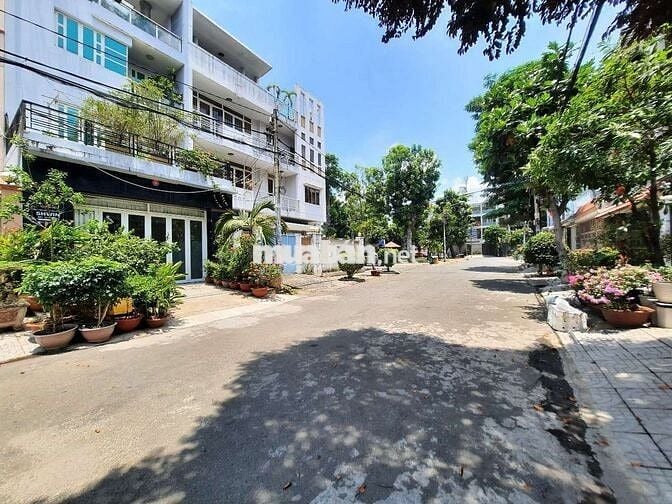 🧊BIỆT THỰ CÁCH AEON 500M💥7x14m 4 Tầng NỘI THẤT CAO CẤP ✅️