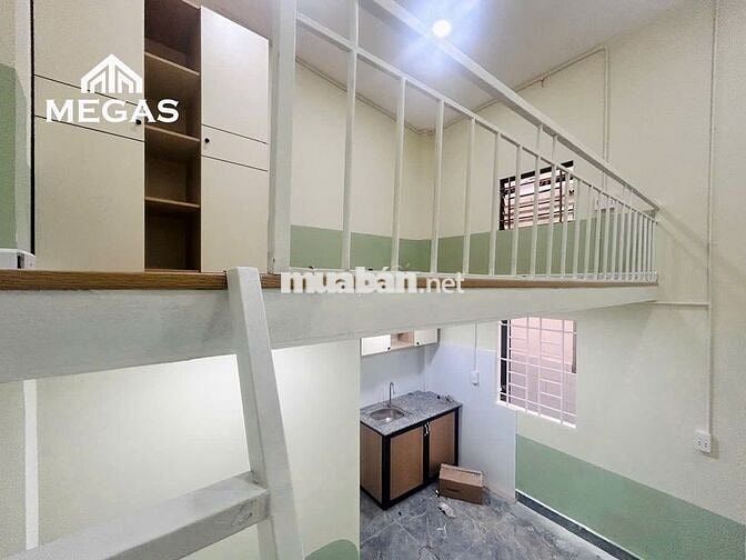 Phòng có gác, đầy đủ nội thất, ngay trung tâm Trường Thọ, đh SPKT