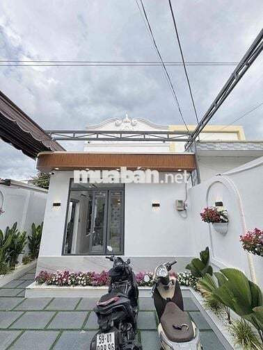 Nhà sân vườn k khác Resort.DT 6❌25.nở hậu tài lộc 11m,SHR.3PN,đã HC