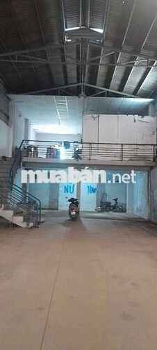 Kho xưởng cho thuê Bà điểm hóc môn DT 650m giá 35tr