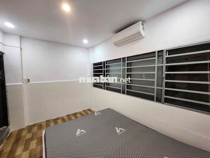 Cho thuê nhà hẻm BG Trần Hưng Đạo P P Ngũ Lão Quận 1.
