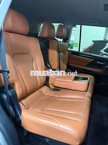 Lexus LX 2019 570 - 54243 km
