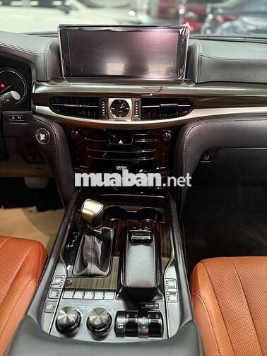 Lexus LX 2019 570 - 54243 km