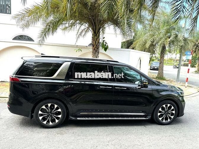 Kia Carnival 2022 Signature 2.2D - 123456 km