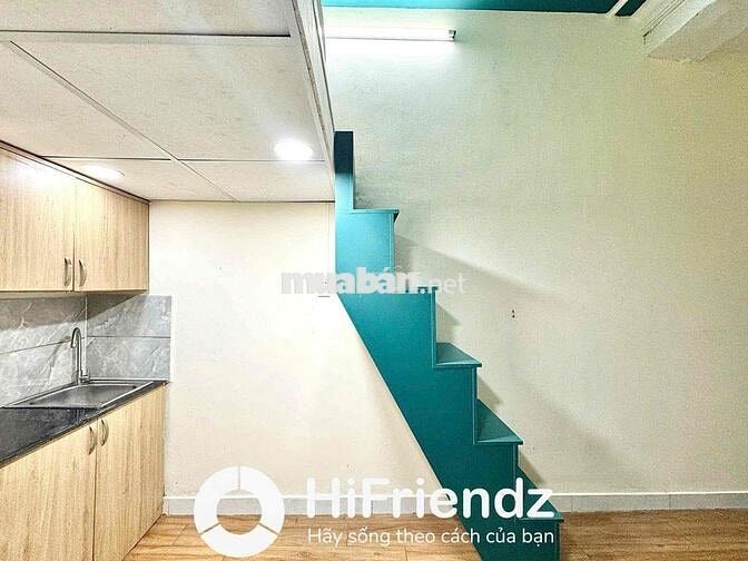 TRUNG TÂM QUẬN 10 TIỆN DI CHUYỂN UEH HUFLIT HOA SEN
