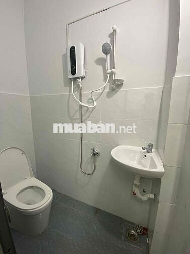 Phòng ban công full nội thất 6tr, trần xuân soạn quận 7