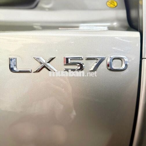 Lexus LX 2019 570 - 54243 km
