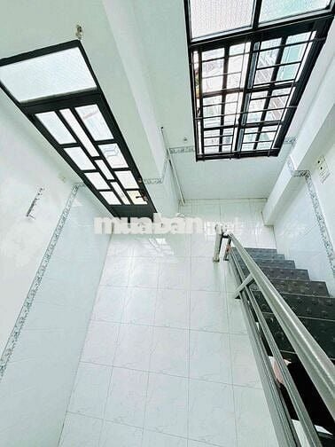 Cần tiền bán nhà đường Ba Đình 3pn2wc,shr,chỉ 1t7 gần cầu NTP siêu hot