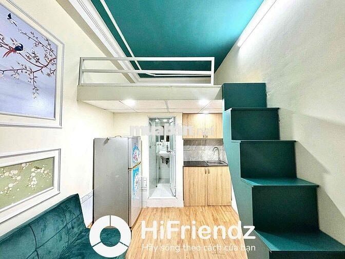 TRUNG TÂM QUẬN 10 TIỆN DI CHUYỂN UEH HUFLIT HOA SEN