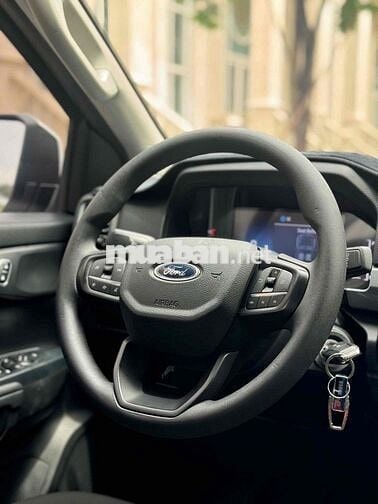 Ford Ranger 2024 XLS 2.0 4X2 AT - 7000 km