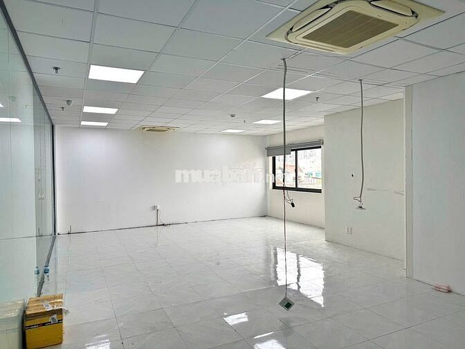 Cho thuê văn phòng 66m2 tài tòa nhà Mộc Gia đường Lam Sơn gần sân bay