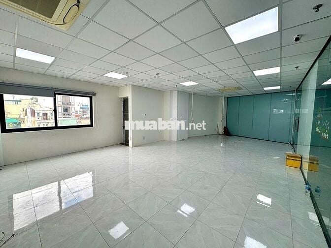 Cho thuê văn phòng 66m2 tài tòa nhà Mộc Gia đường Lam Sơn gần sân bay