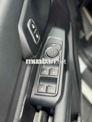 Ford Ranger 2024 XLS 2.0 4X2 AT - 7000 km