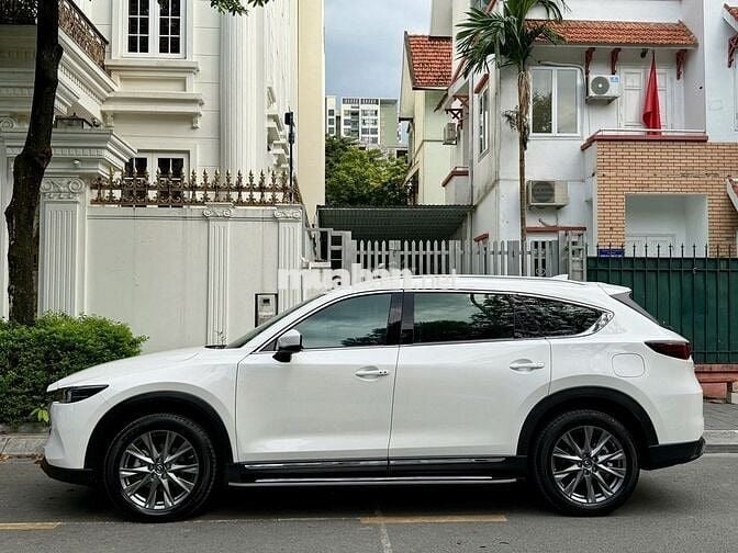 Mazda CX-8 2.5 Premium – 2025