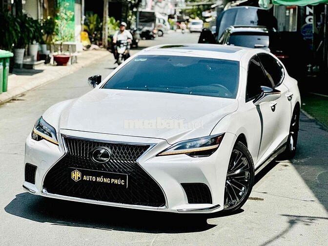 Lexus LS 500 odo mới 17.000km model 2024
