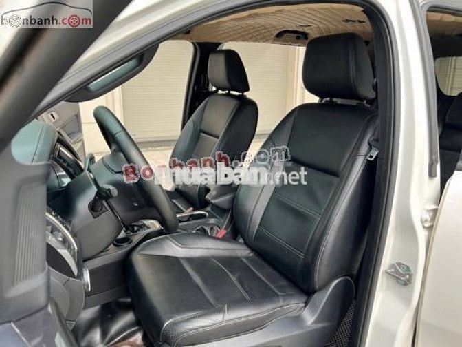 Xe Ford Everest Titanium 2.0L 4x4 AT 2019
