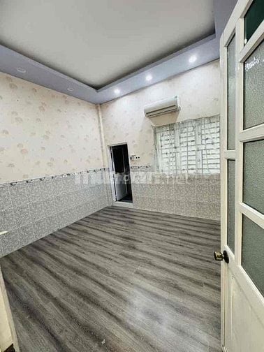 BÁN NHÀ HẺM Ô TÔ LÊ VĂN QUỚI GẦN NT 4 XÃ - DT 70M2 - CHỈ NHỈNH 4 TỶ