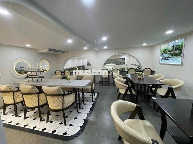 CHO THUÊ NHÀ 100 LÊ THỊ HỒNG GẤM PHƯỜNG NGUYỄN THÁI BÌNH QUẬN 1