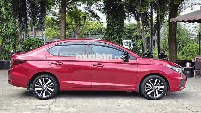 Honda City RS 2022 – Đỏ cá tính, mới 15.600 km