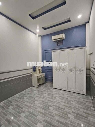 bán gấp nhà cô Ngọc 1T2L diện tích lớn đường Phạm Thế Hiển shr gần chợ