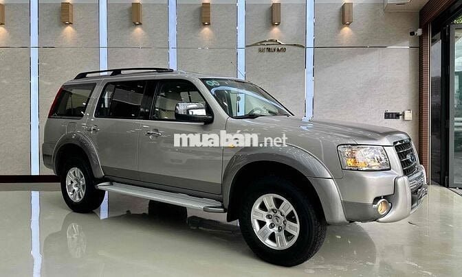 Ford Everest 2.5L 4x2 AT - 75.000km một đời chủ