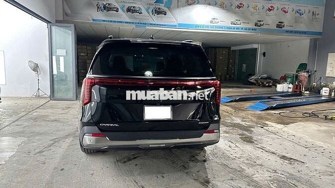 Kia Carnival 2025 Premium 2.2D siêu lướt 3000 km