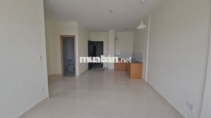 Nhà mới tinh chưa ai ở, block B1 căn góc  68 m2 2PN  cần tìm chủ mới