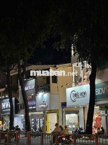 Mặt bằng 2 mặt tiền trung tâm đường Quang Trung