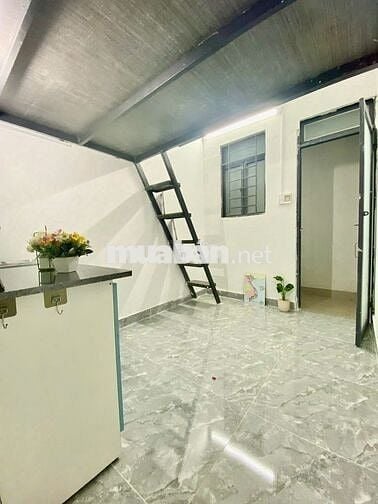 DUPLEX 25m2, MÁY LẠNH, TO BỰ. GÁC CAO KO ĐỤNG ĐẦU, NGAY CHỢ AN NHƠN.