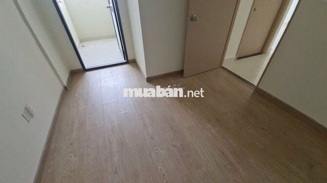 Nhà mới tinh chưa ai ở, block B1 căn góc  68 m2 2PN  cần tìm chủ mới