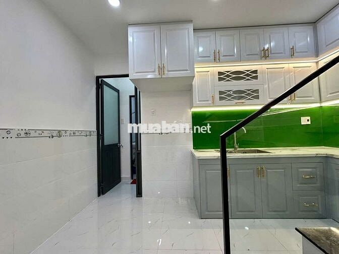 NHÀ 1 LẦU 3 PN, HẺM 1806 HUỲNH TẤN PHÁT NHÀ BÈ
