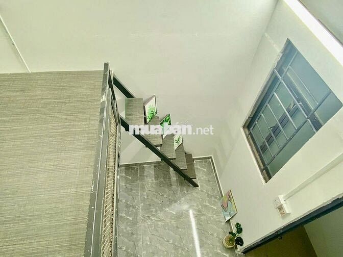 DUPLEX 25m2, MÁY LẠNH, TO BỰ. GÁC CAO KO ĐỤNG ĐẦU, NGAY CHỢ AN NHƠN.