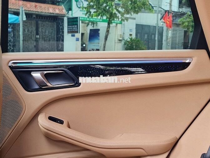 Porsche Macan 2016 - 80000 km