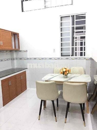 Nhà Đẹp Xĩu - Quận 8 - Ngay Uỷ Ban - 40m2 - 4 tầng - 4 phòng - hơn 4ty