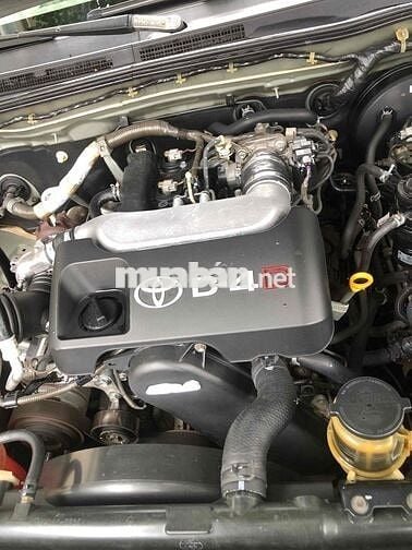 Toyota Fortuner 2009 2.5G - 200000 km