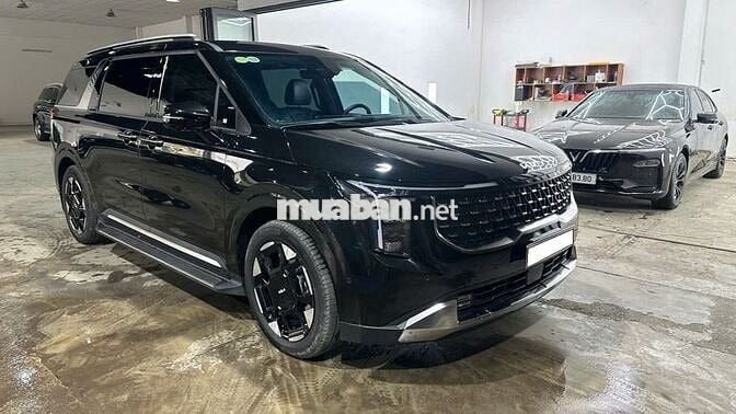 Kia Carnival 2025 Premium 2.2D siêu lướt 3000 km