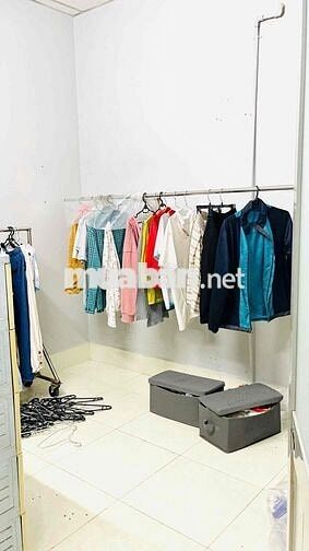 cho thuê nhà nguyên căn mặt tiền Lê Bôi P7Q8 giá 8tr