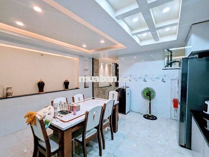 74,7m2 - Giá 7.9 tỷ - HXH Phạm Hữu Lầu giao Nguyễn Lương Bằng, Quận 7